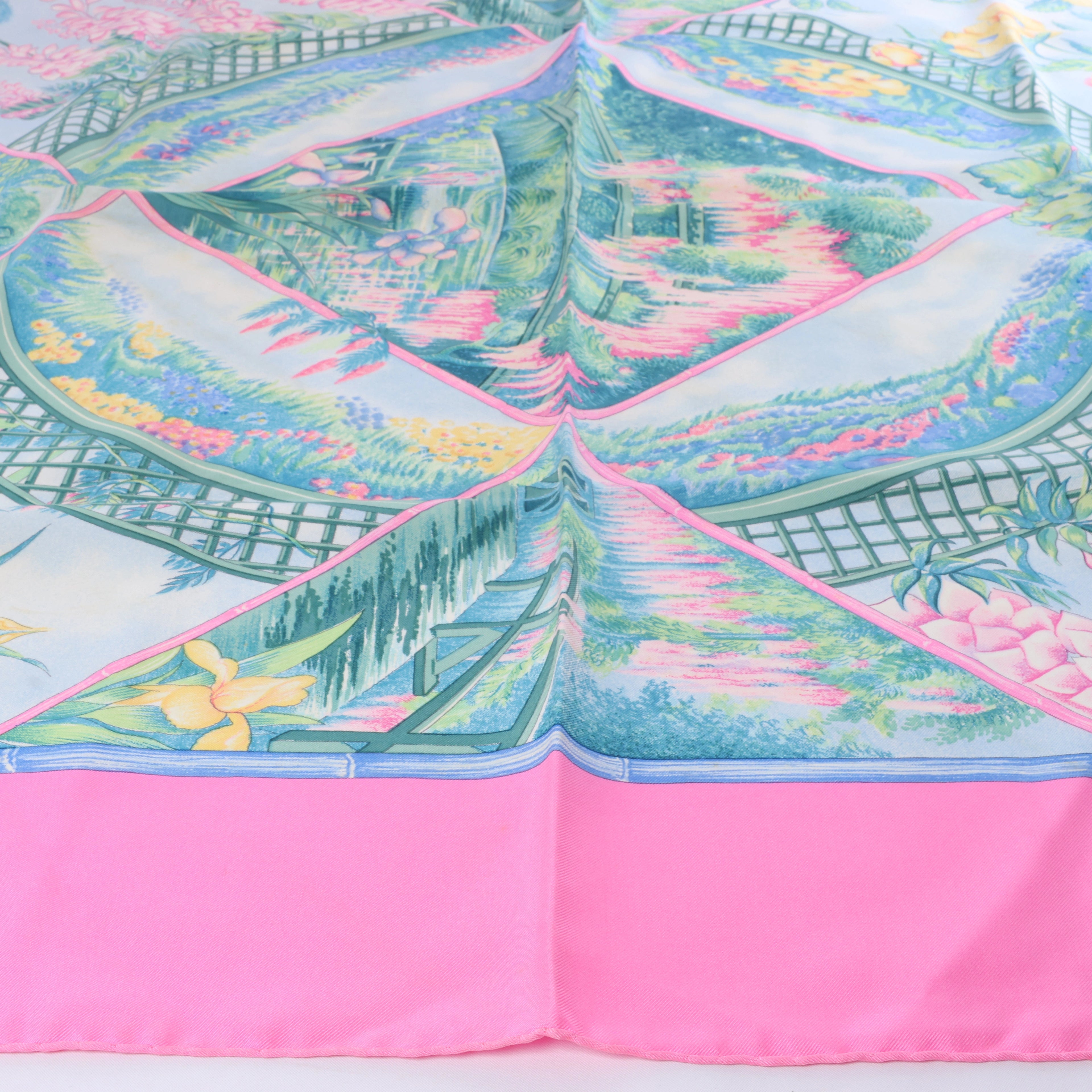 Hermès Carré 90 "GIVERNY" Silk handkerchief in Pink