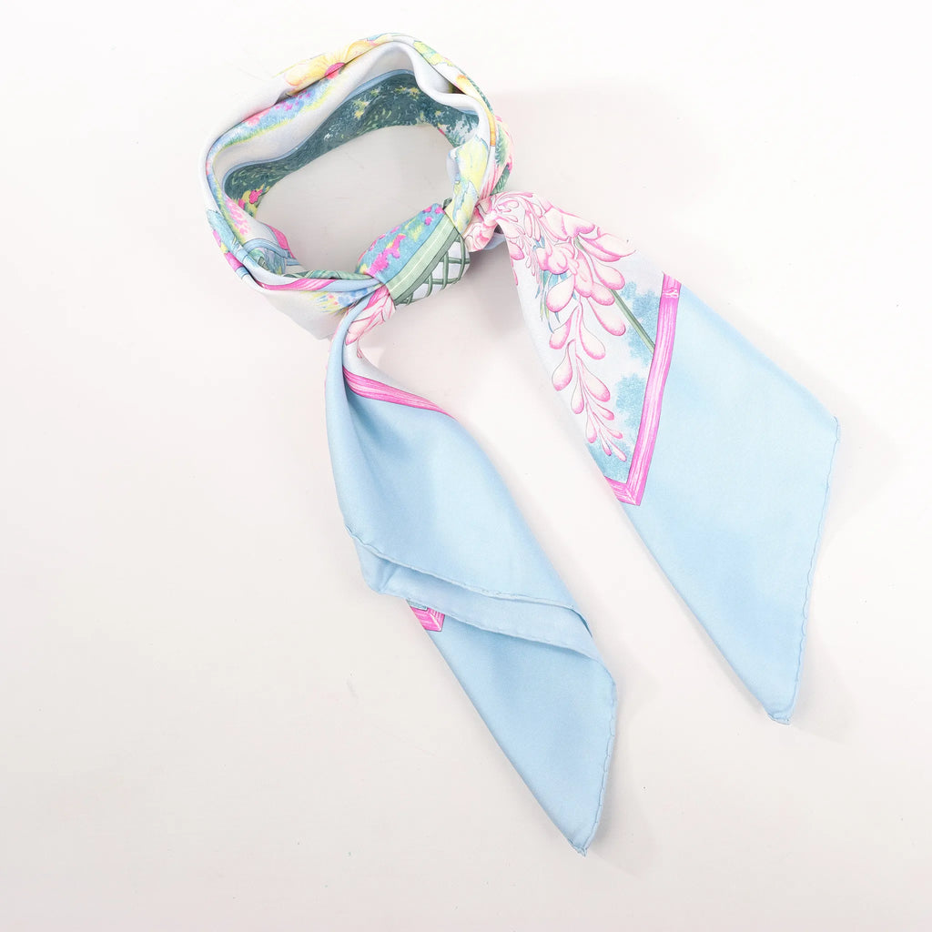 Hermès Carré 90 "GIVERny" Silk handkerchief in Light Blue