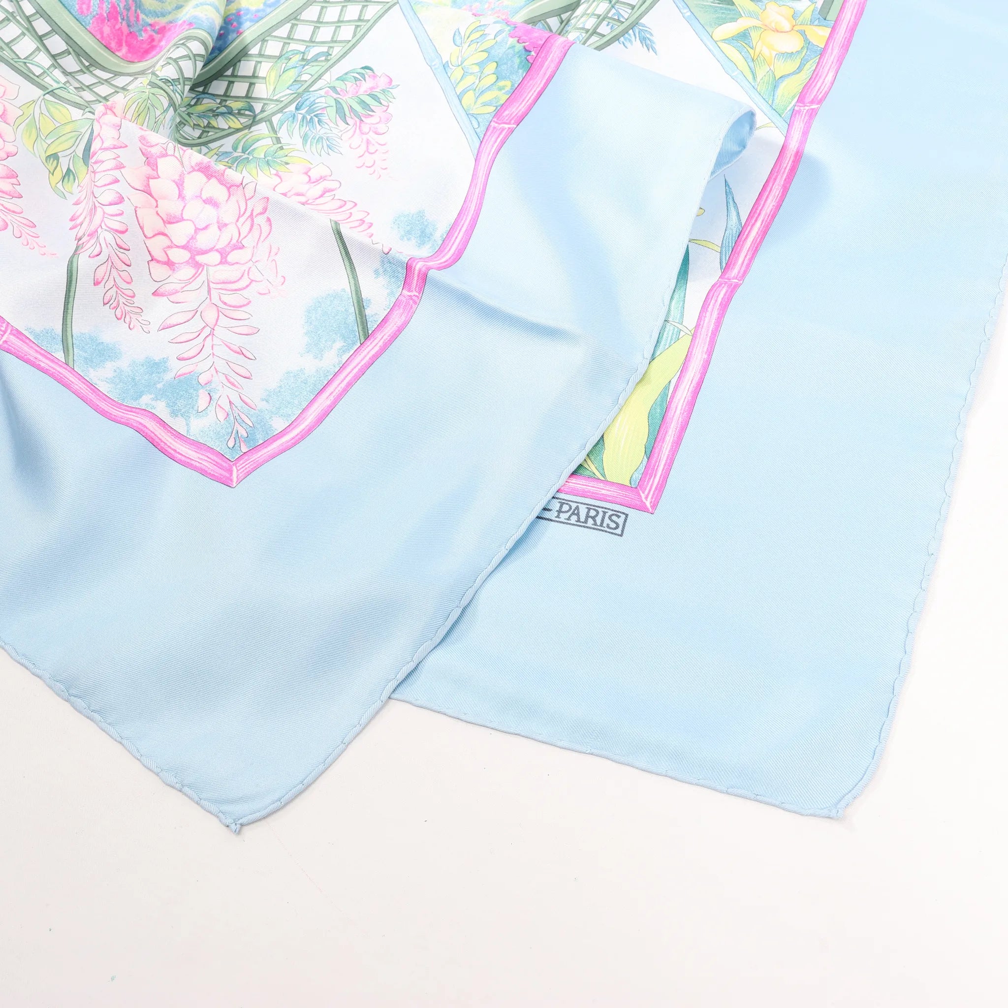Hermès Carré 90 "GIVERny" Silk handkerchief in Light Blue