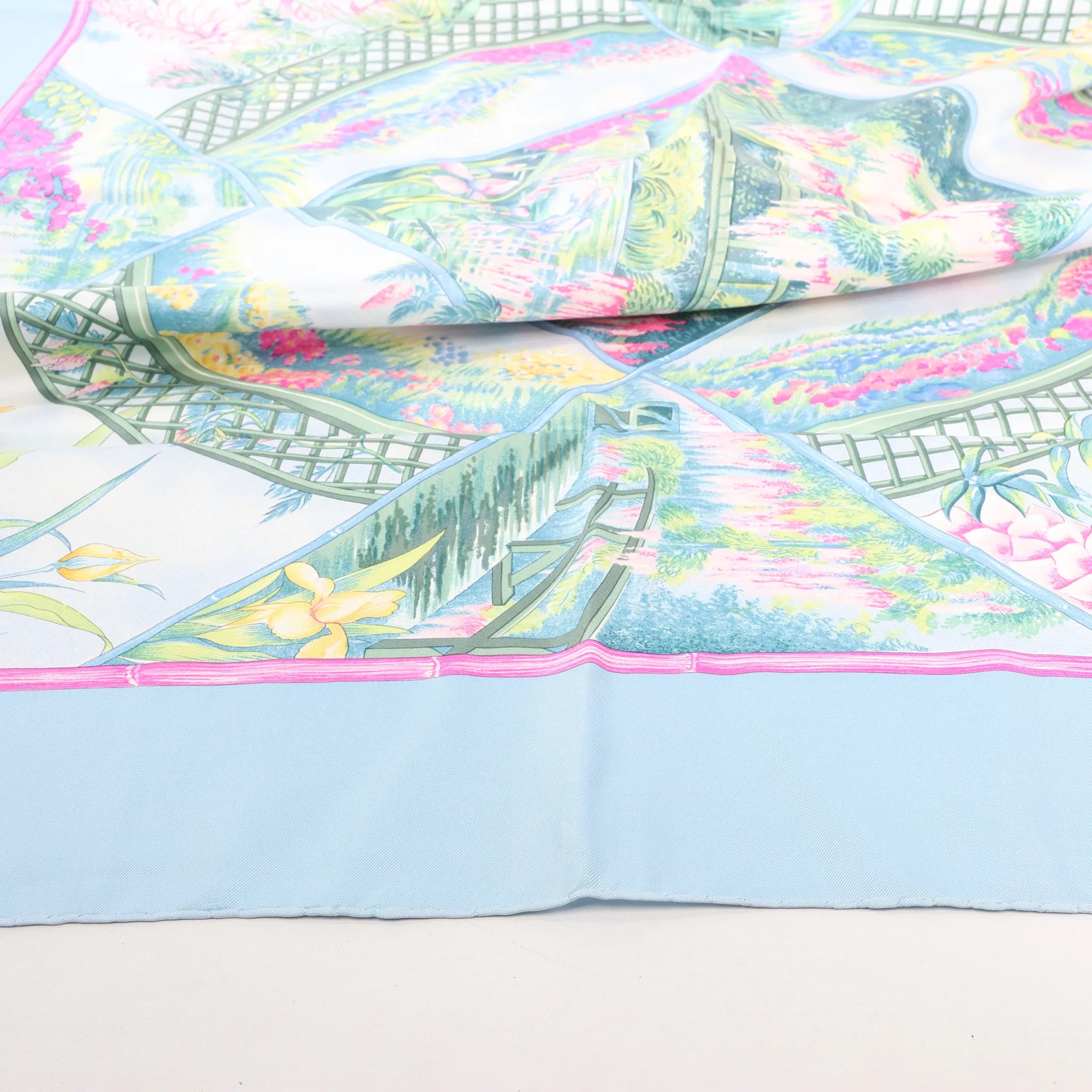 Hermès Carré 90 "GIVERny" Silk handkerchief in Light Blue