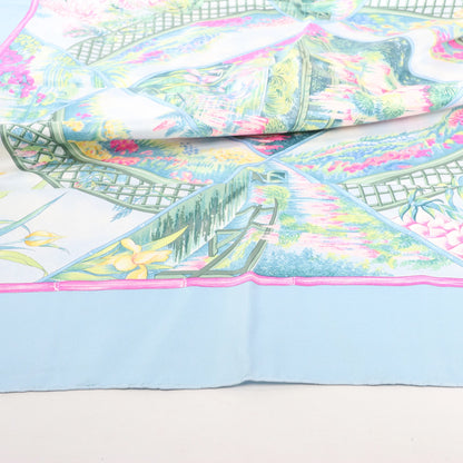 Mouchoir en soie Hermès Carré 90 « GIVERny » bleu clair