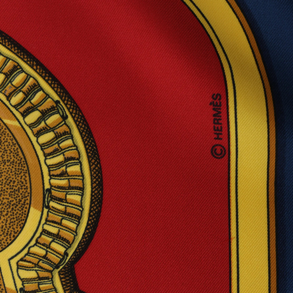 Hermès Carré 90 "GRAND APPARAT" Silk handkerchief in Navy Blue x Red