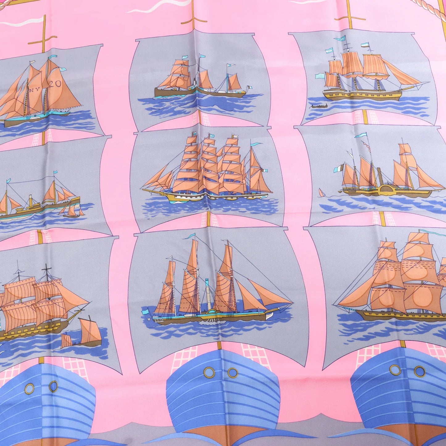 Hermès Carré 90 "GRAND LARGUE" Silk handkerchief in Pink