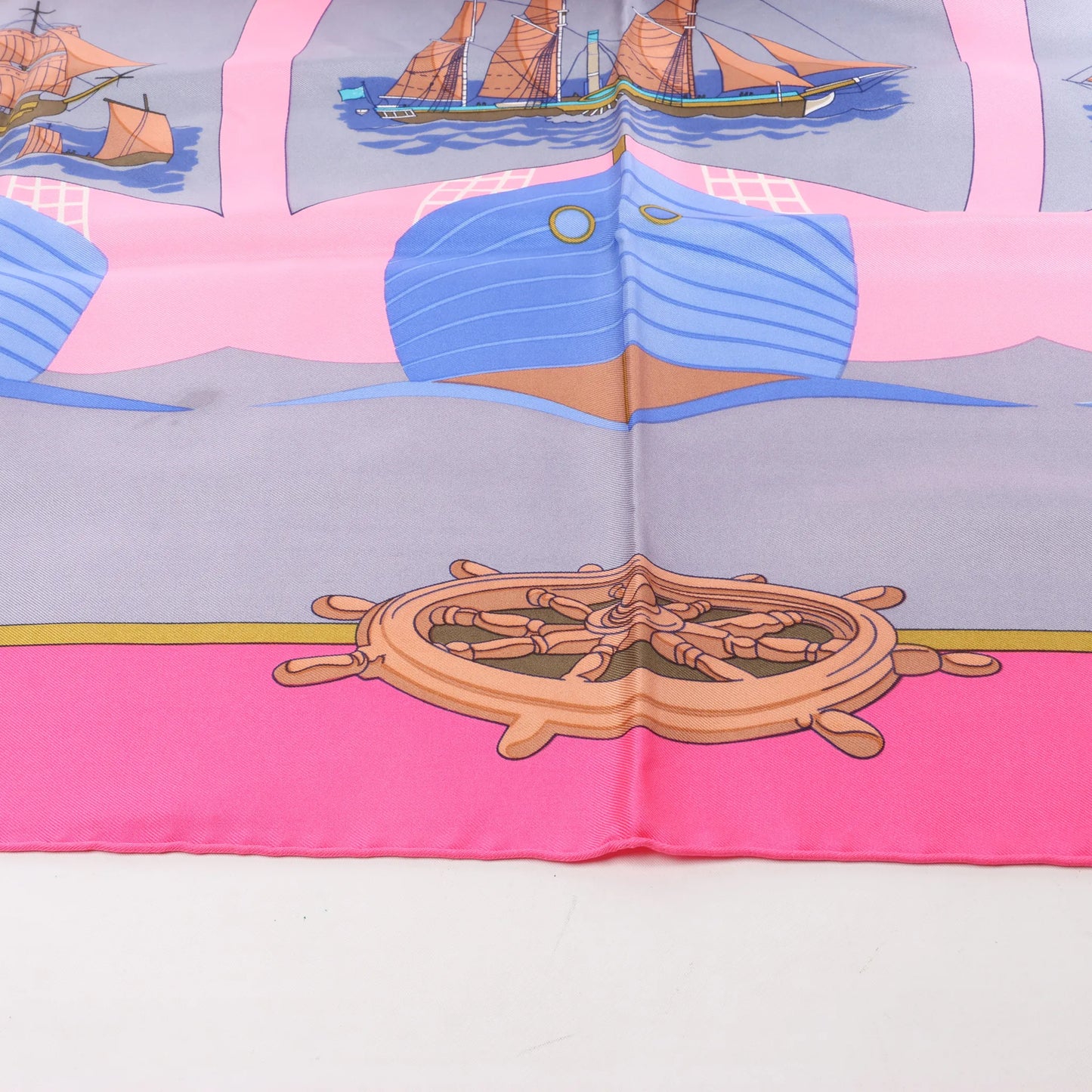 Hermès Carré 90 "GRAND LARGUE" Silk handkerchief in Pink