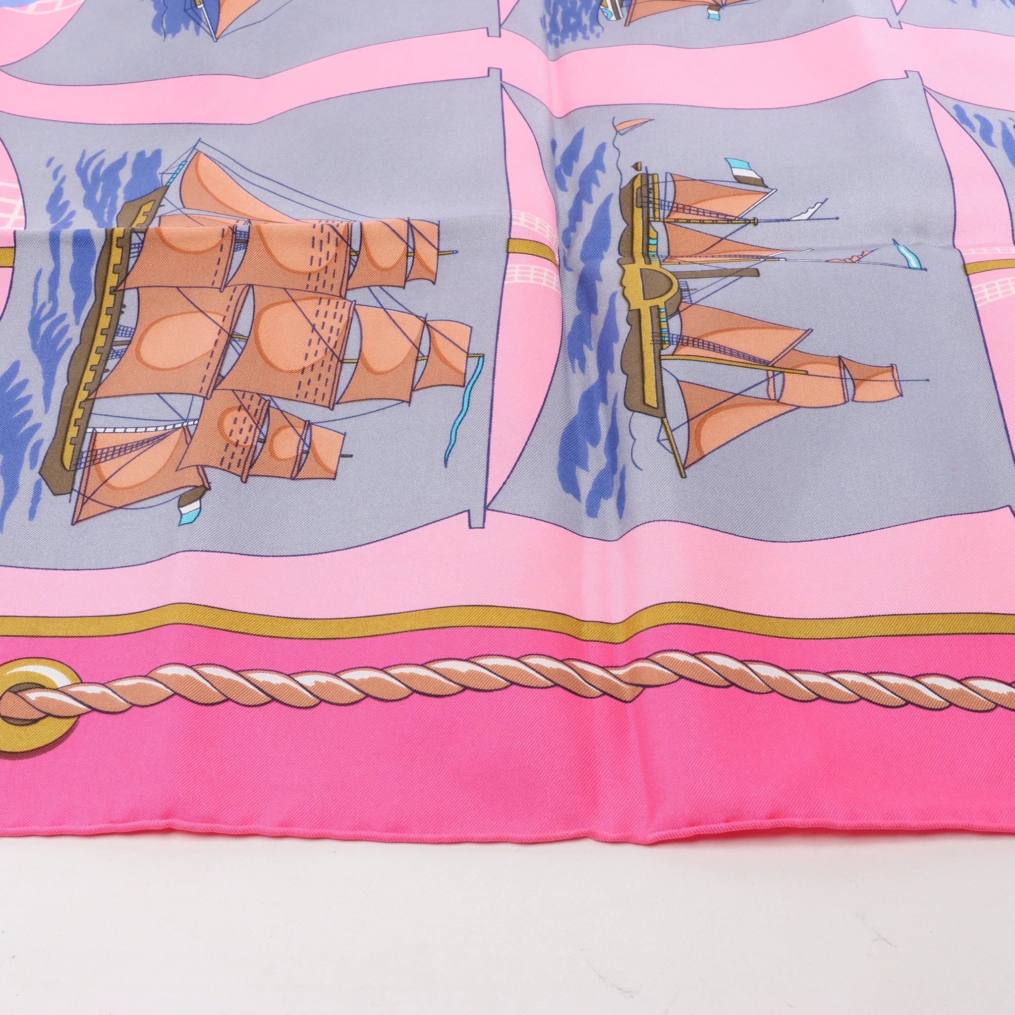 Hermès Carré 90 "GRAND LARGUE" Silk handkerchief in Pink