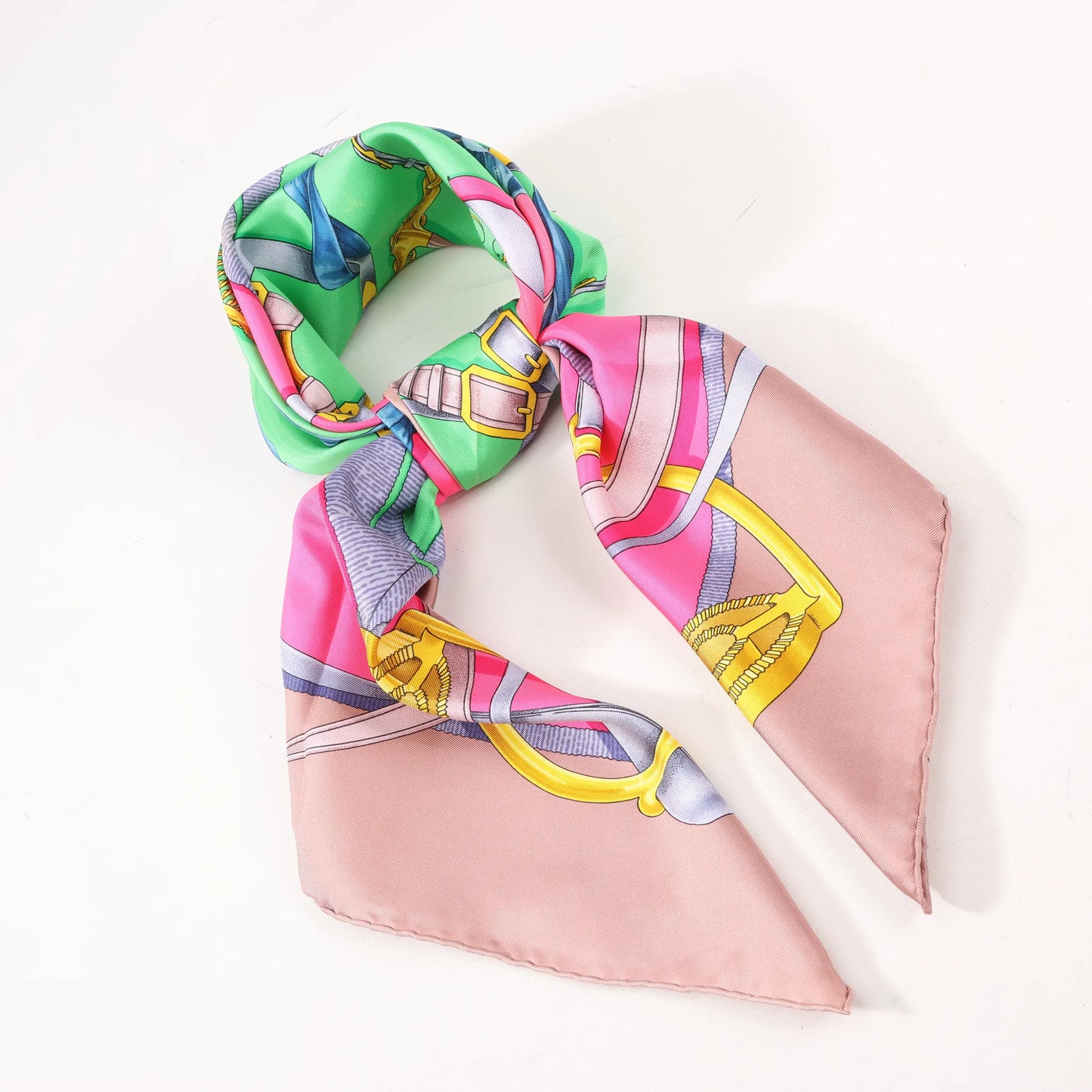 Hermès Carré 90 "GRAND MANEGE" Silk handkerchief in Pink x Green