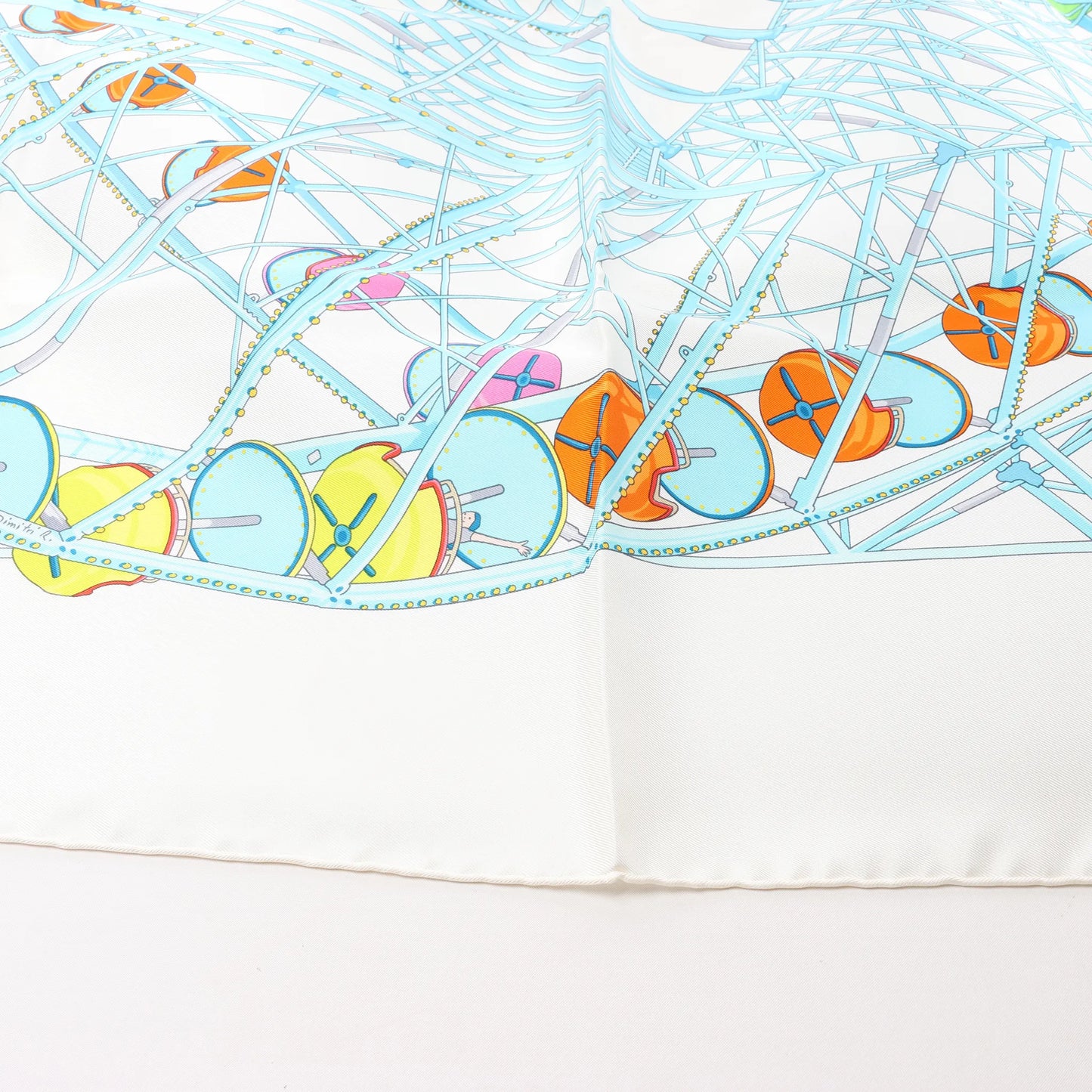 Hermès Carré 90 "GRANDE ROUE" Silk handkerchief in White x Blue