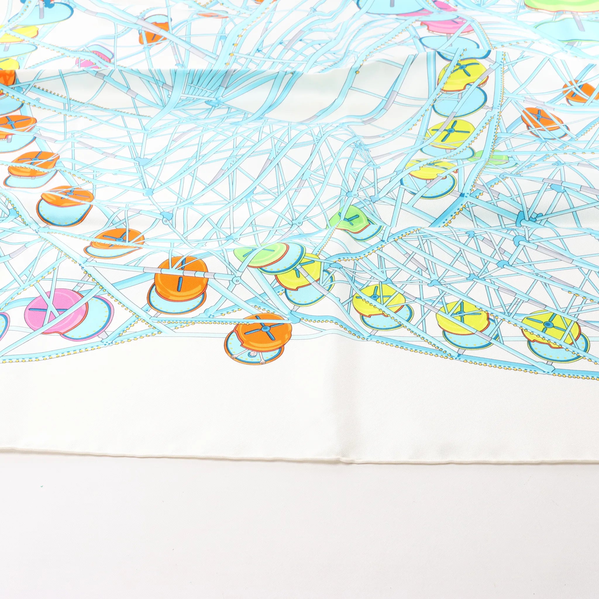 Hermès Carré 90 "GRANDE ROUE" Silk handkerchief in White x Blue