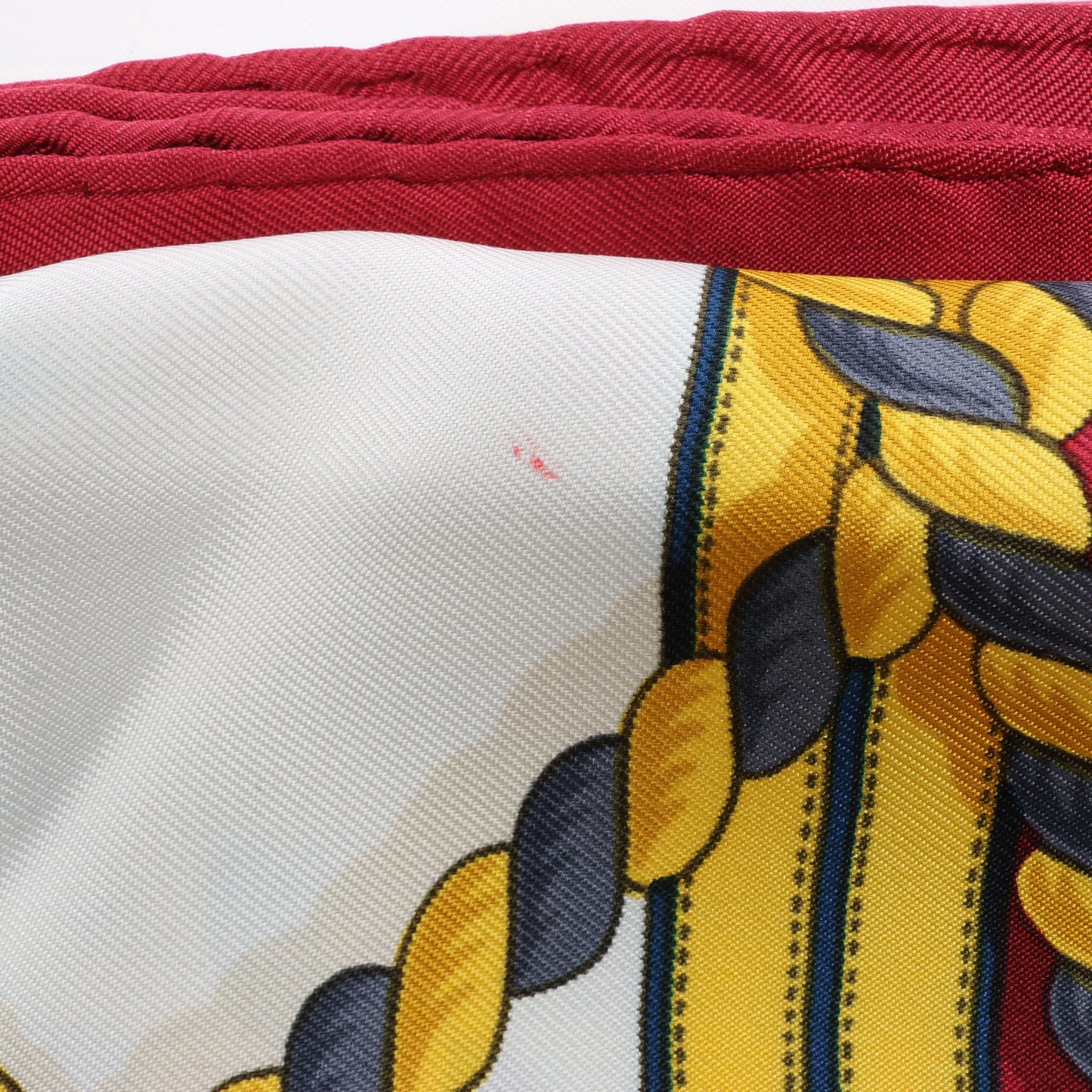 Hermès Carré 90 "GRANDE TENUE" Silk handkerchief in Burgundy