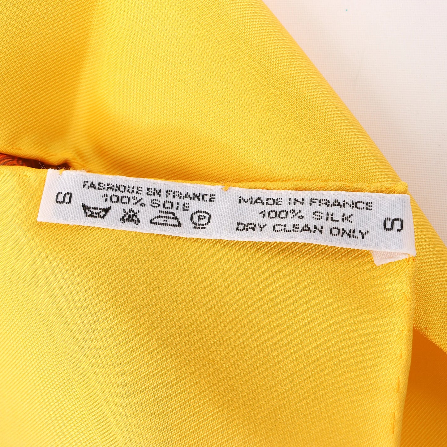 Hermès Carré 90 "GRANDS FONDS" Silk handkerchief in Yellow