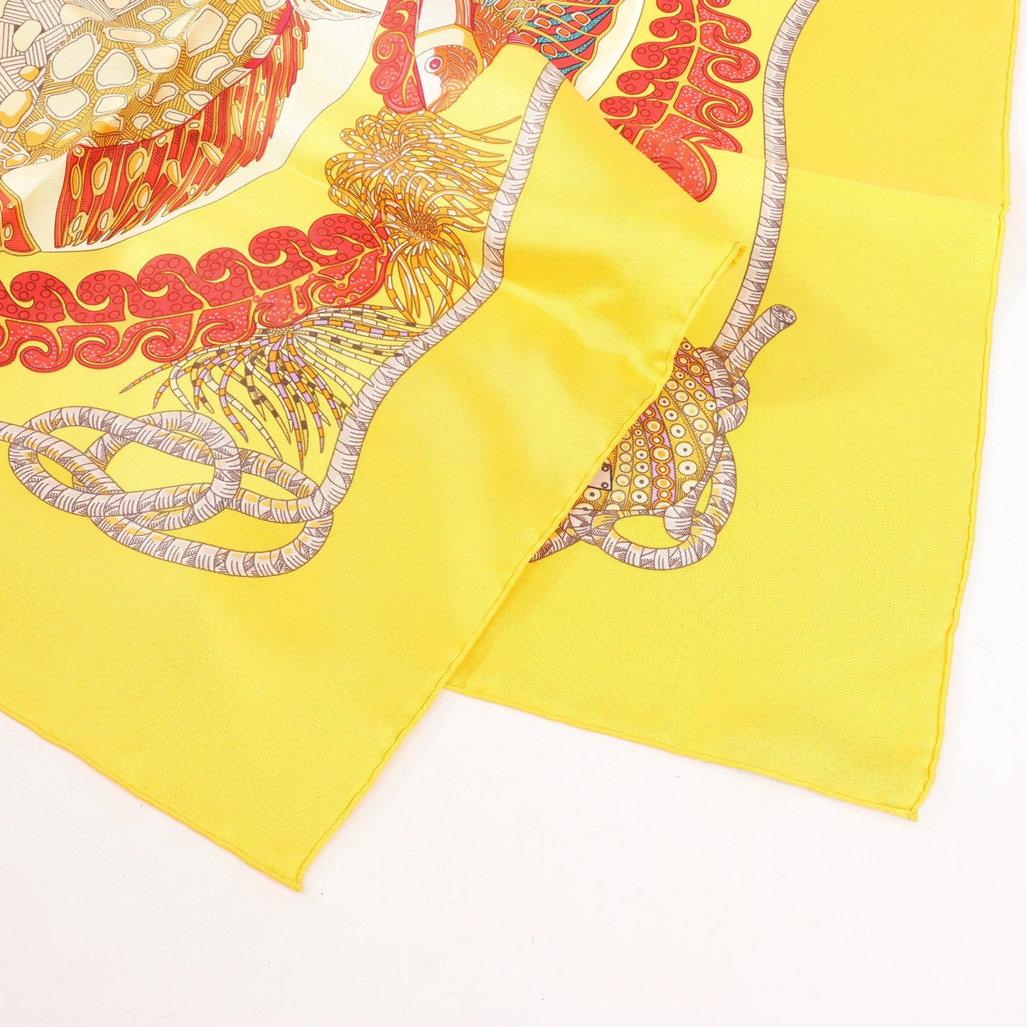 Hermès Carré 90 "GRANDS FONDS" Silk handkerchief in Yellow