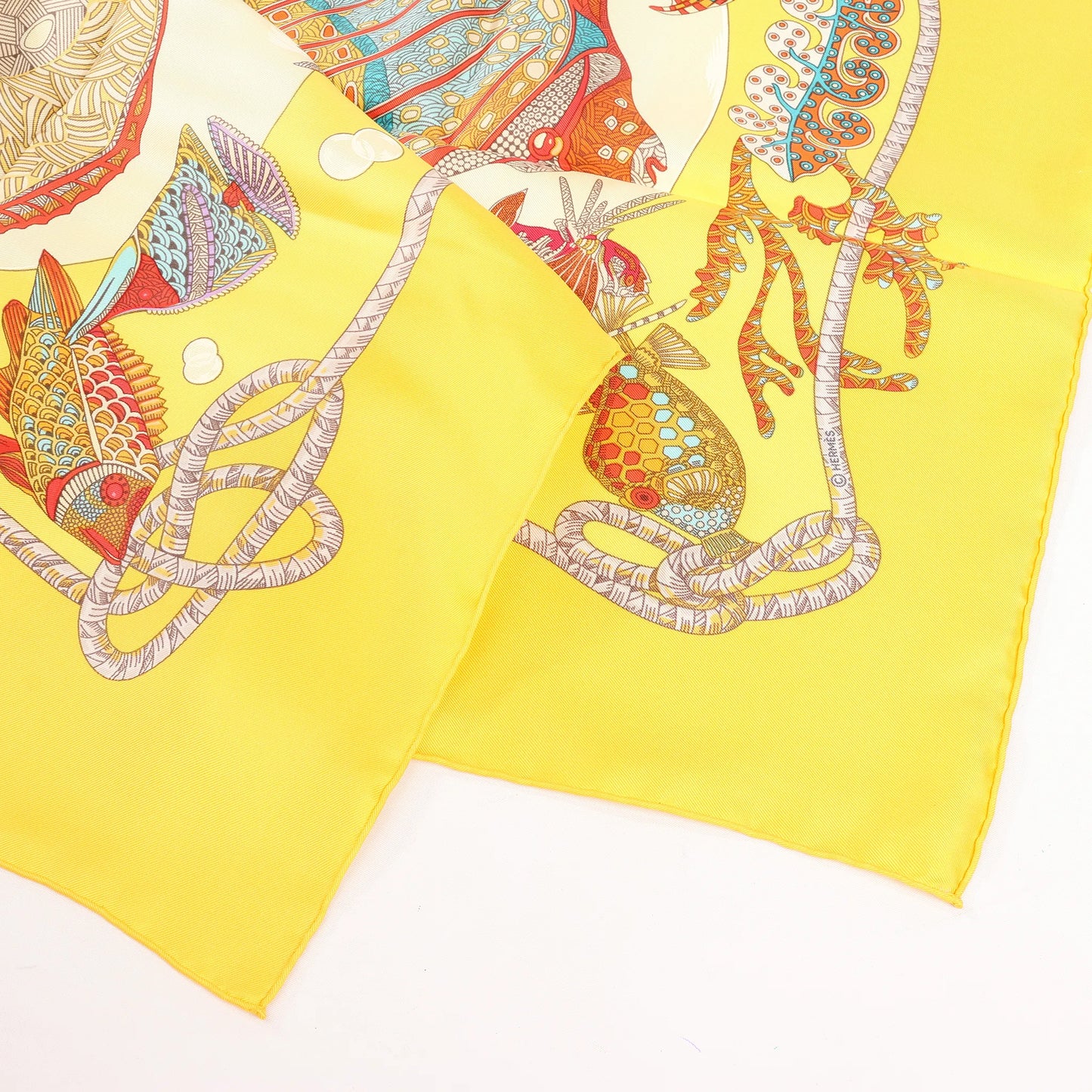 Hermès Carré 90 "GRANDS FONDS" Silk handkerchief in Yellow