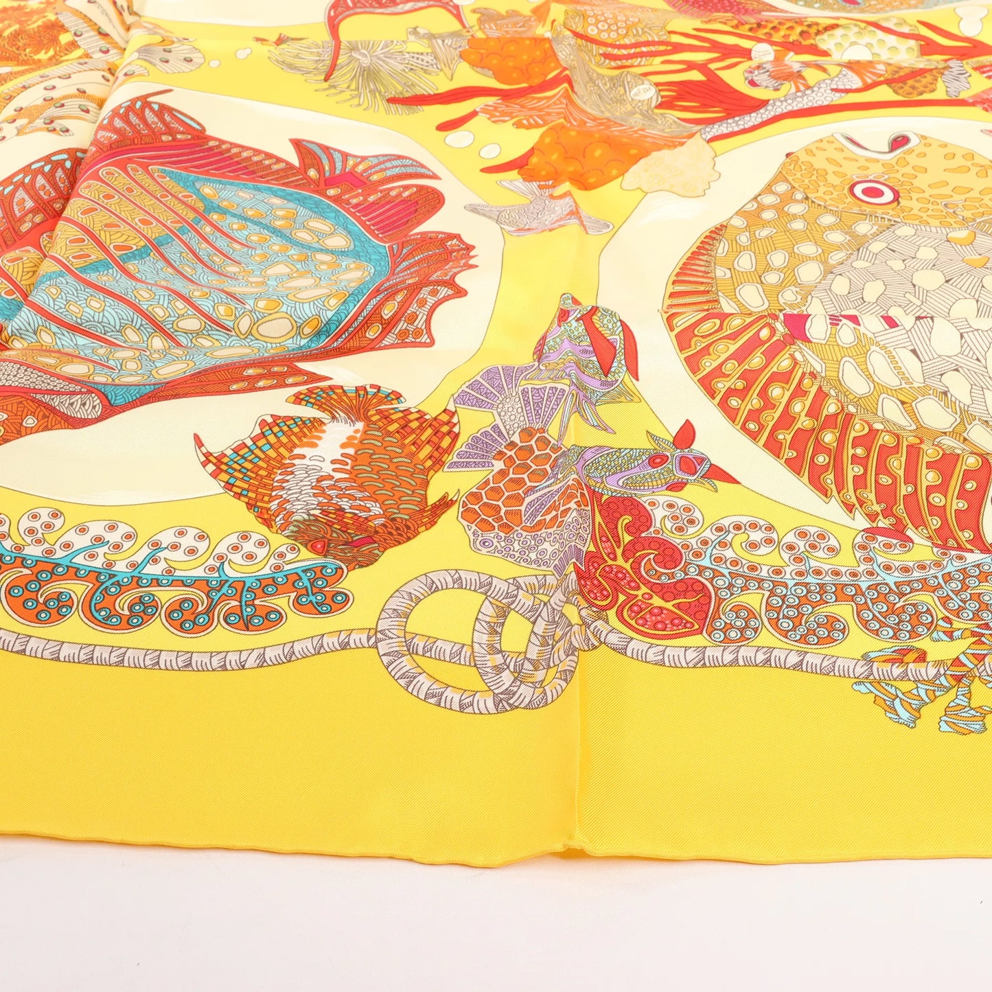 Hermès Carré 90 "GRANDS FONDS" Silk handkerchief in Yellow
