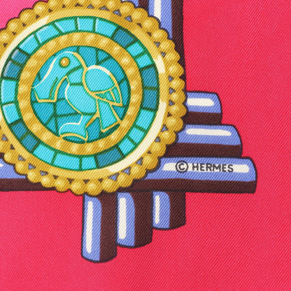 Hermès Carré 90 „HUACA PIRU“ Seidentaschentuch in Rosa