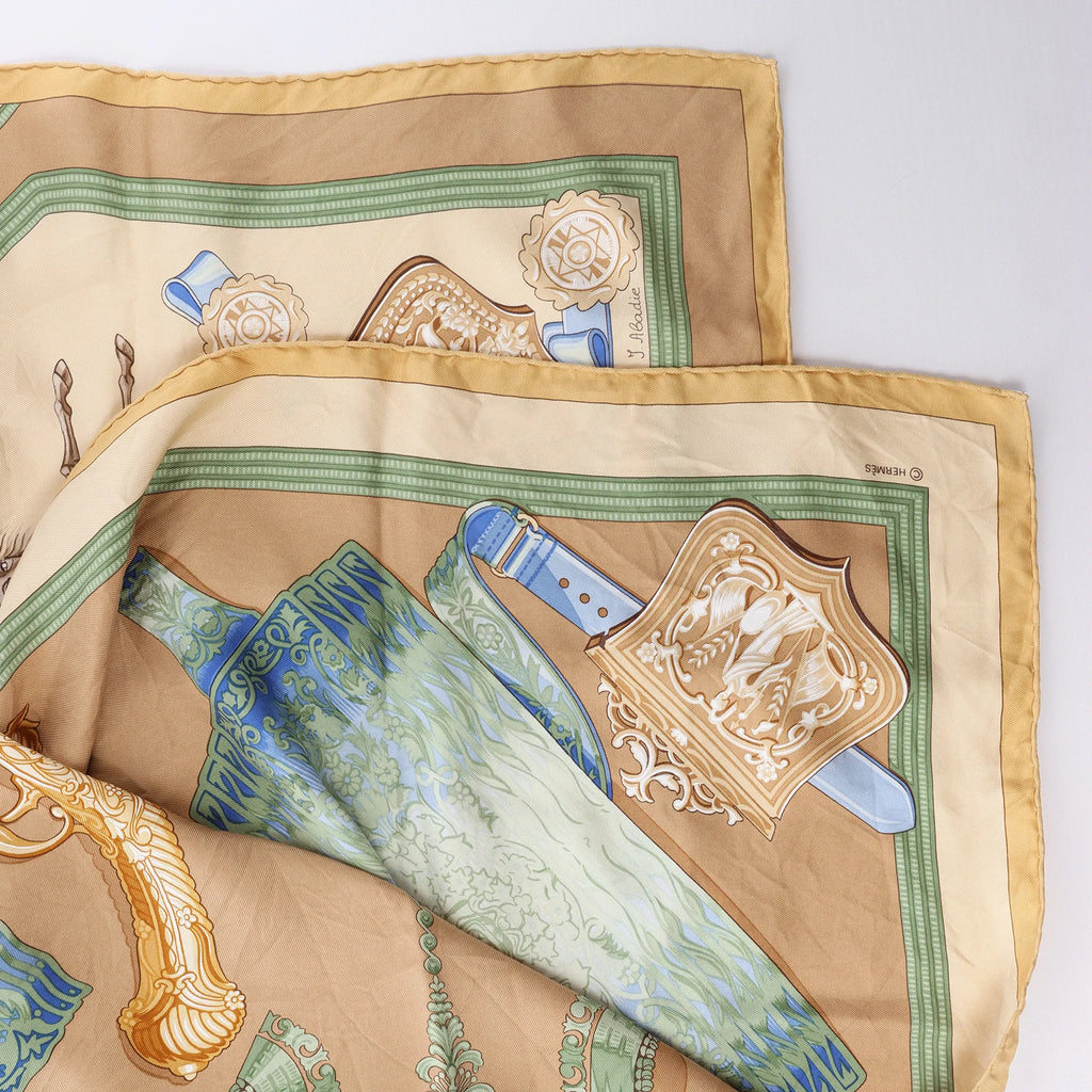 Hermès Carré 90 "Hommage à l'amitié Franco-Hellenique" Silk handkerchief in Beige