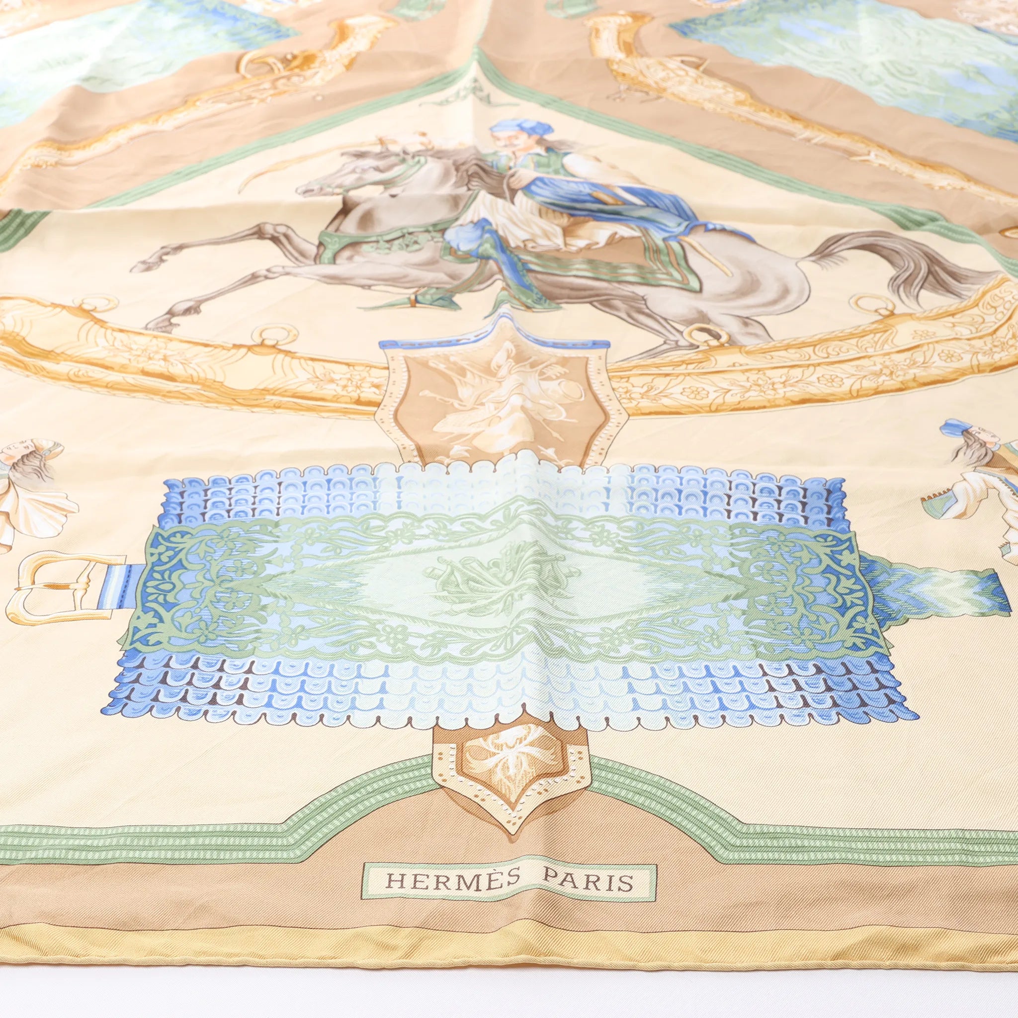 Hermès Carré 90 "Hommage à l'amitié Franco-Hellenique" Silk handkerchief in Beige