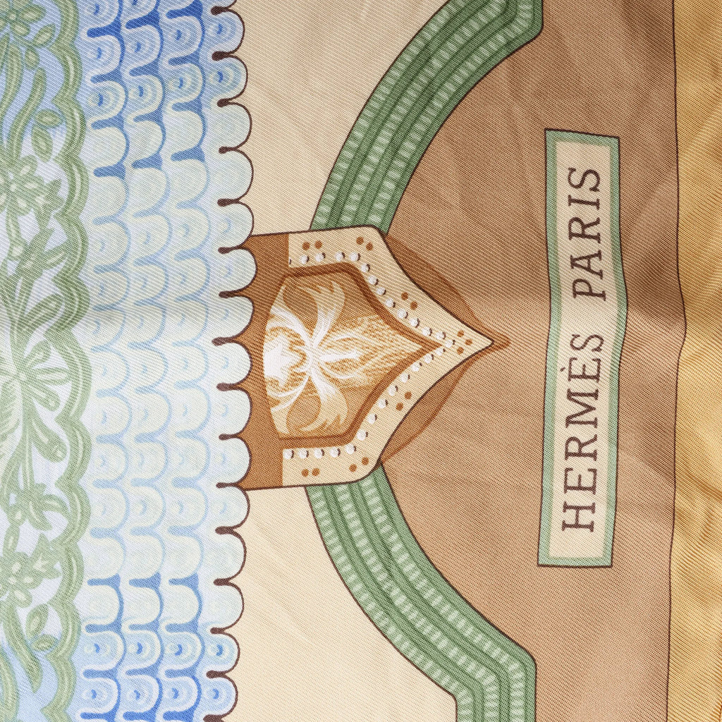 Hermès Carré 90 "Hommage à l'amitié Franco-Hellenique" Silk handkerchief in Beige