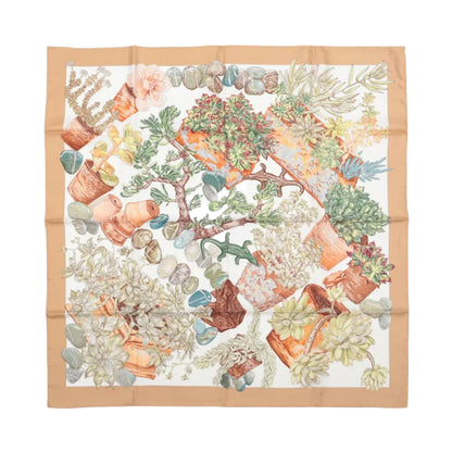 Carré Hermès Carré 90 « JARDIN SECRET » 100 % soie beige
