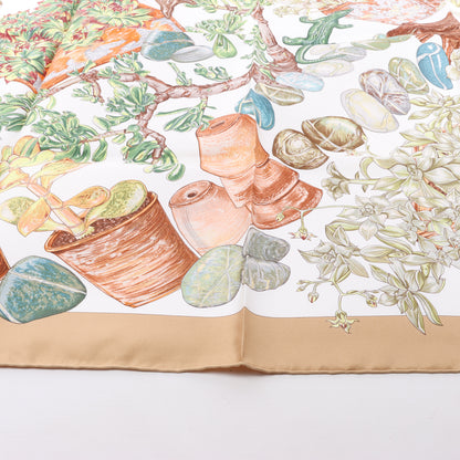 Carré Hermès Carré 90 « JARDIN SECRET » 100 % soie beige
