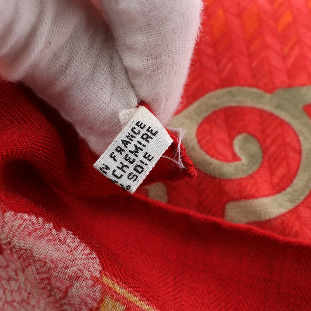 Hermès Carré 90 "JEUX DE PAILLE" Cashmere x Silk handkerchief in Red
