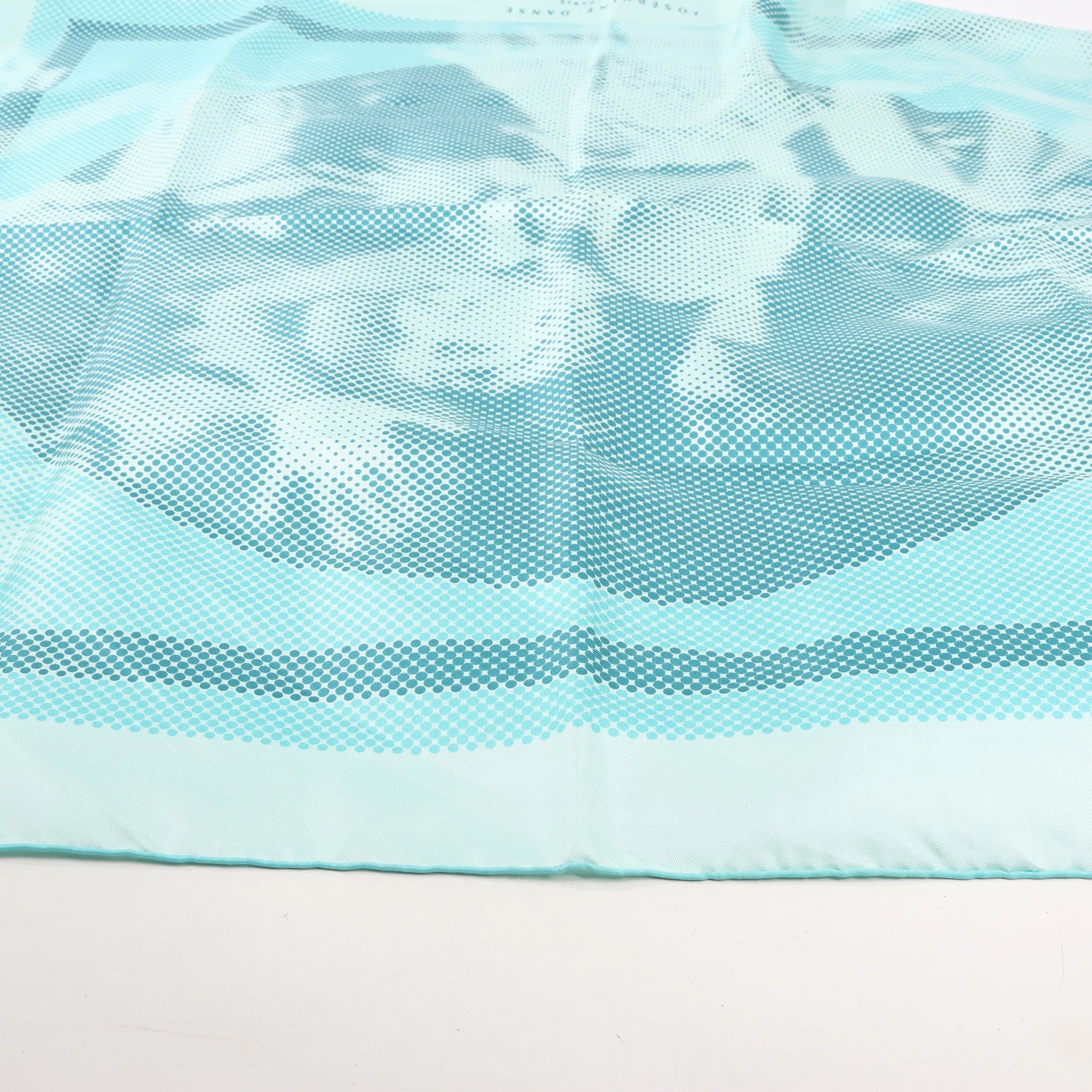 Hermès Carré 90 "JOSEPHINE DANSE" Silk handkerchief in Blue