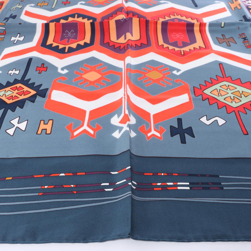 Hermès Carré 90 "KILIM" Silk handkerchief in Gray x Red