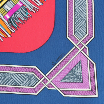 Hermès Carré 90 „Cuirs Du Desert“ Seidentaschentuch in Marineblau x Rot