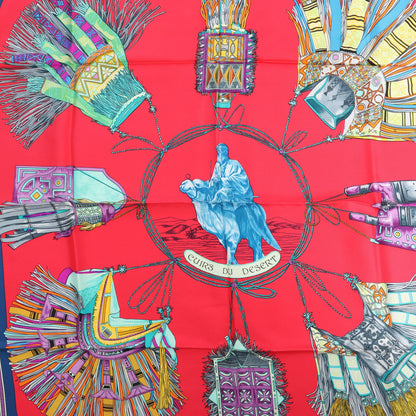 Hermès Carré 90 „Cuirs Du Desert“ Seidentaschentuch in Marineblau x Rot