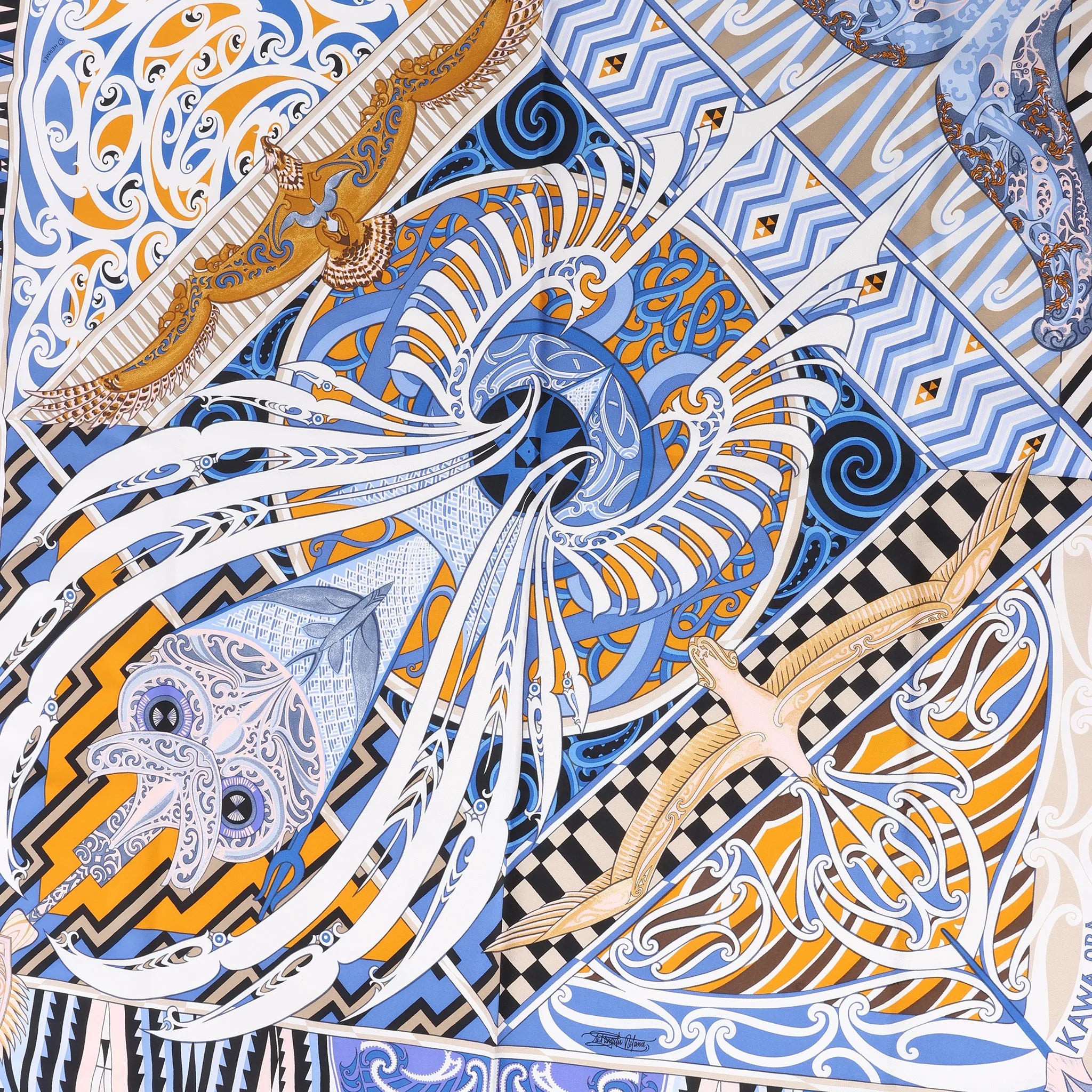 Hermès Carré 90 "Kawaora" Silk handkerchief in Blue