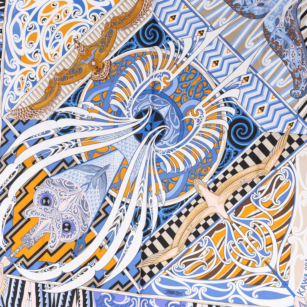 Hermès Carré 90 "Kawaora" Silk handkerchief in Blue