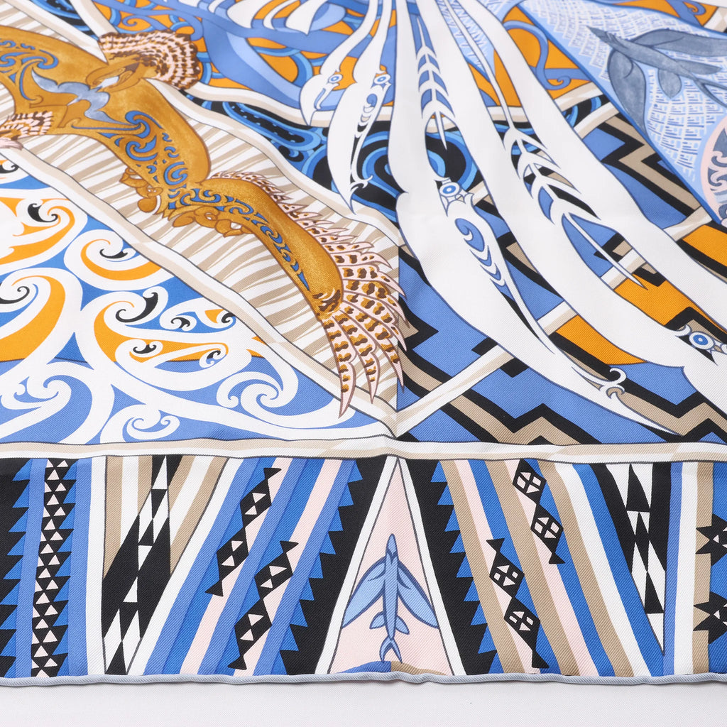 Hermès Carré 90 "Kawaora" Silk handkerchief in Blue