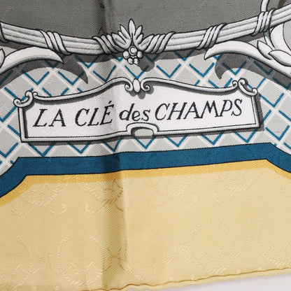 Hermès Carré 90 "LA CLE des CHAMPS" Silk handkerchief in Beige