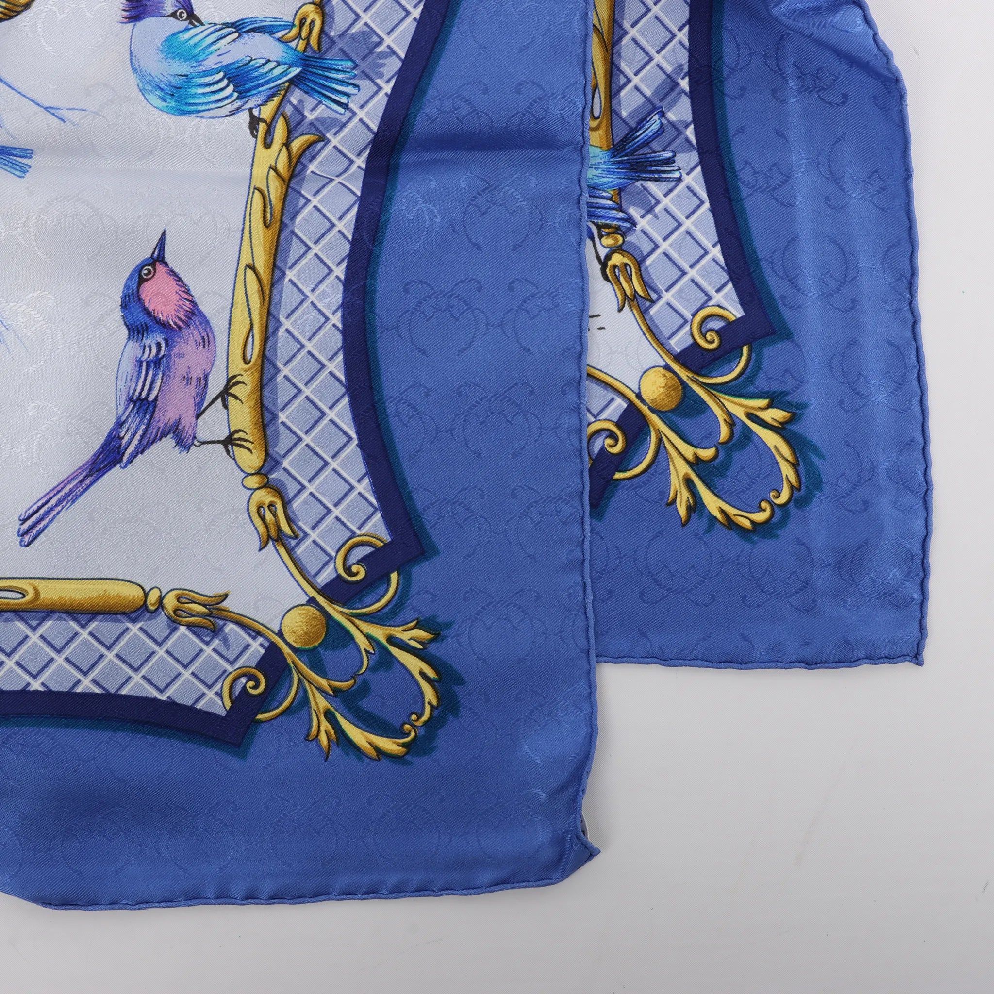 Hermès Carré 90 "LA CLE des CHAMPS" Silk handkerchief in Blue