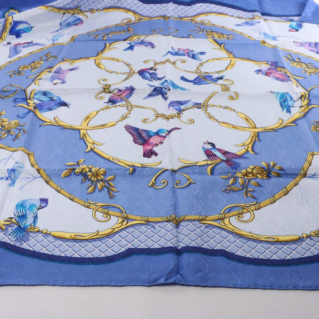 Hermès Carré 90 "LA CLE des CHAMPS" Silk handkerchief in Blue