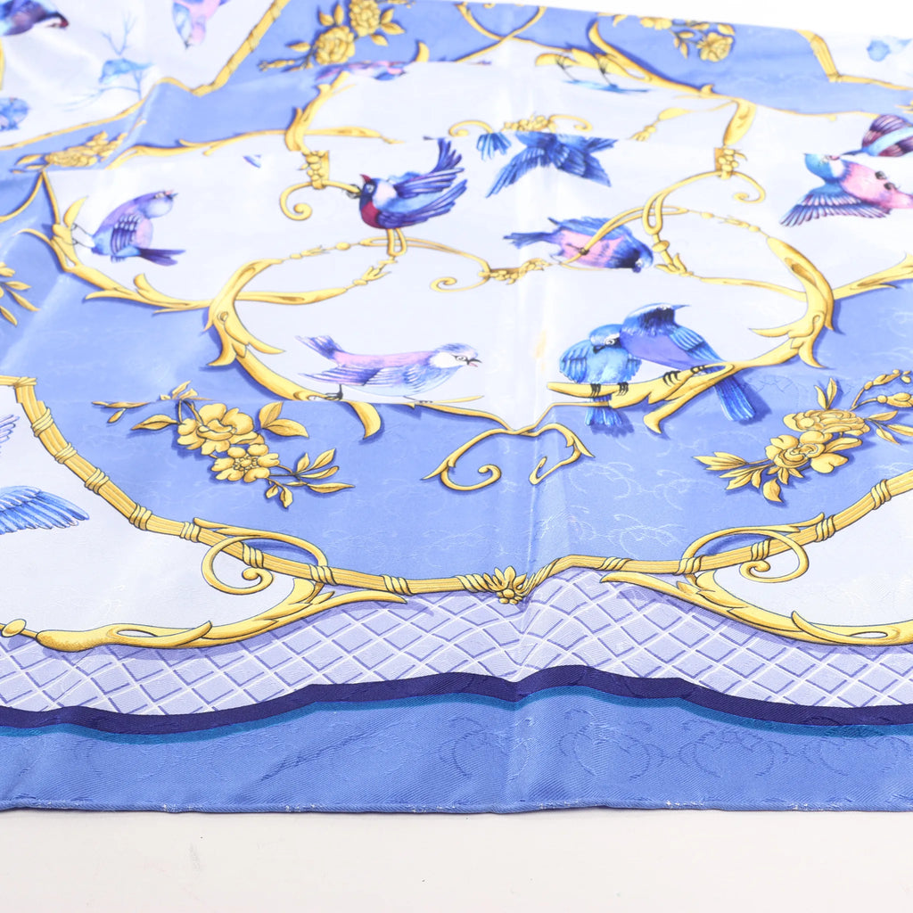 Hermès Carré 90 "LA CLE des CHAMPS" Silk handkerchief in Blue