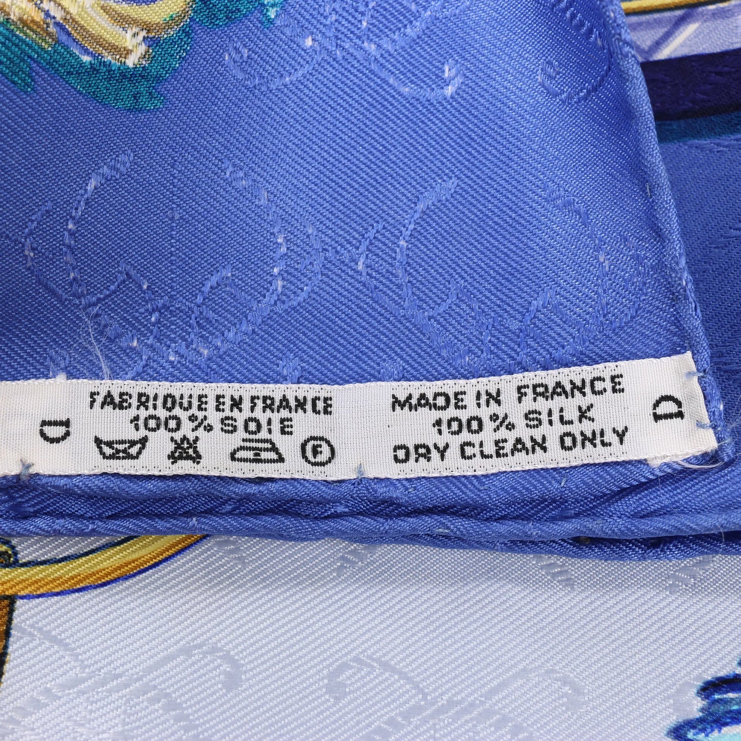 Hermès Carré 90 „LA CLE des CHAMPS“ Seidentaschentuch in Blau