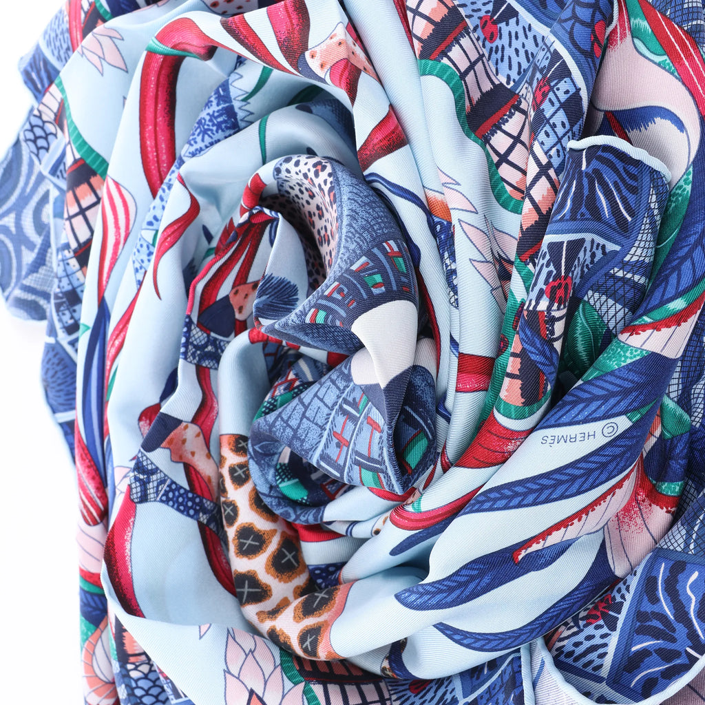 Hermès Carré 90 "LA MARCHE Du ZAMBEZE" Silk handkerchief in Blue