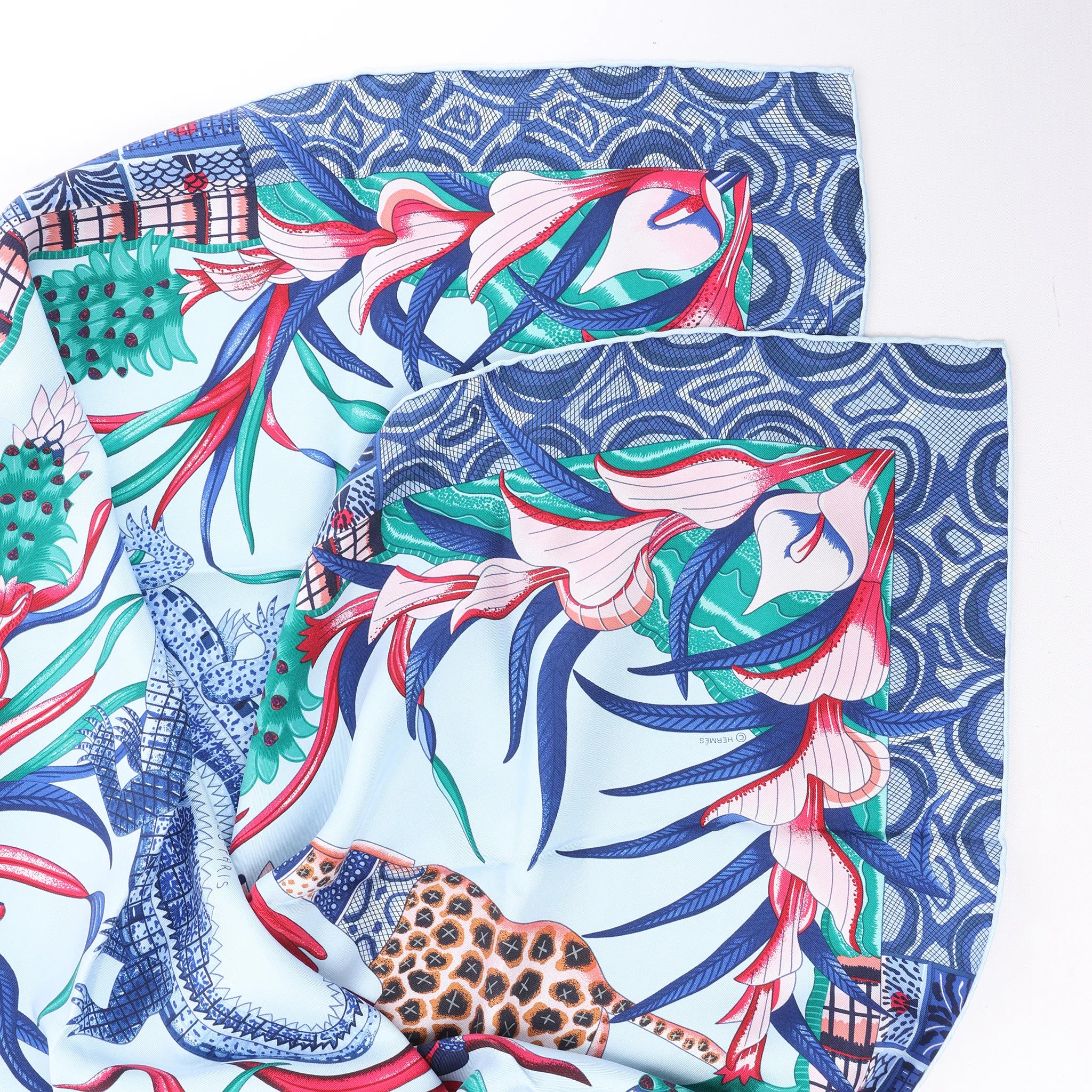 Hermès Carré 90 "LA MARCHE Du ZAMBEZE" Silk handkerchief in Blue