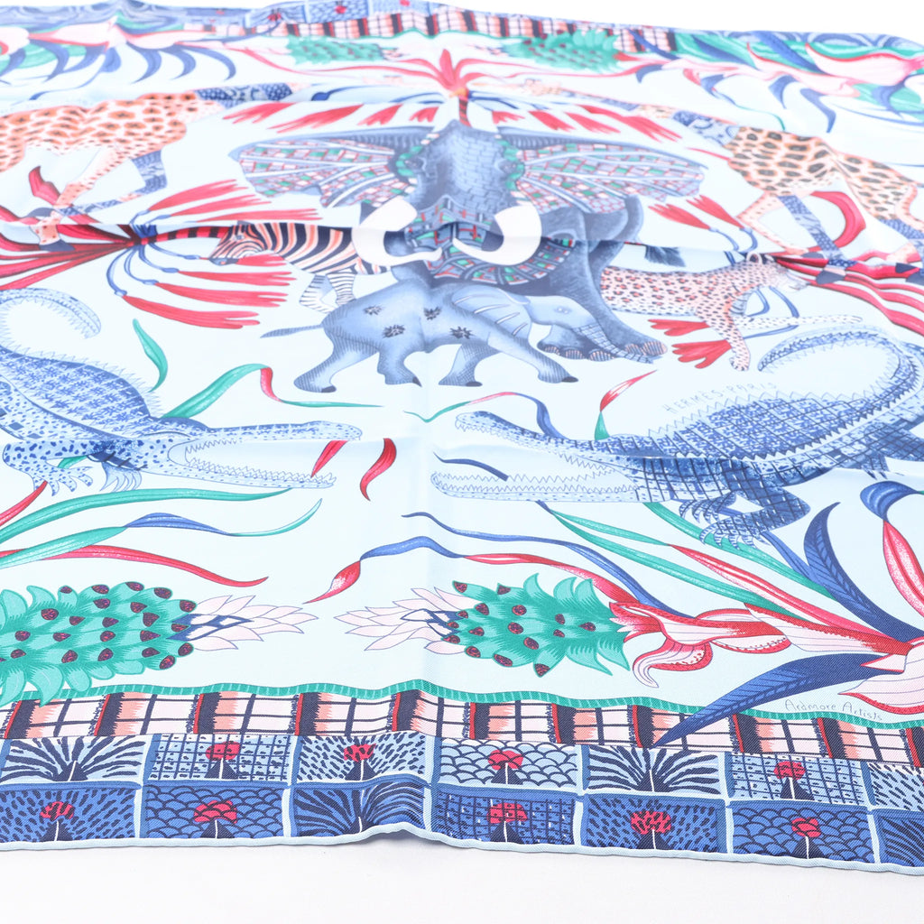 Hermès Carré 90 "LA MARCHE Du ZAMBEZE" Silk handkerchief in Blue