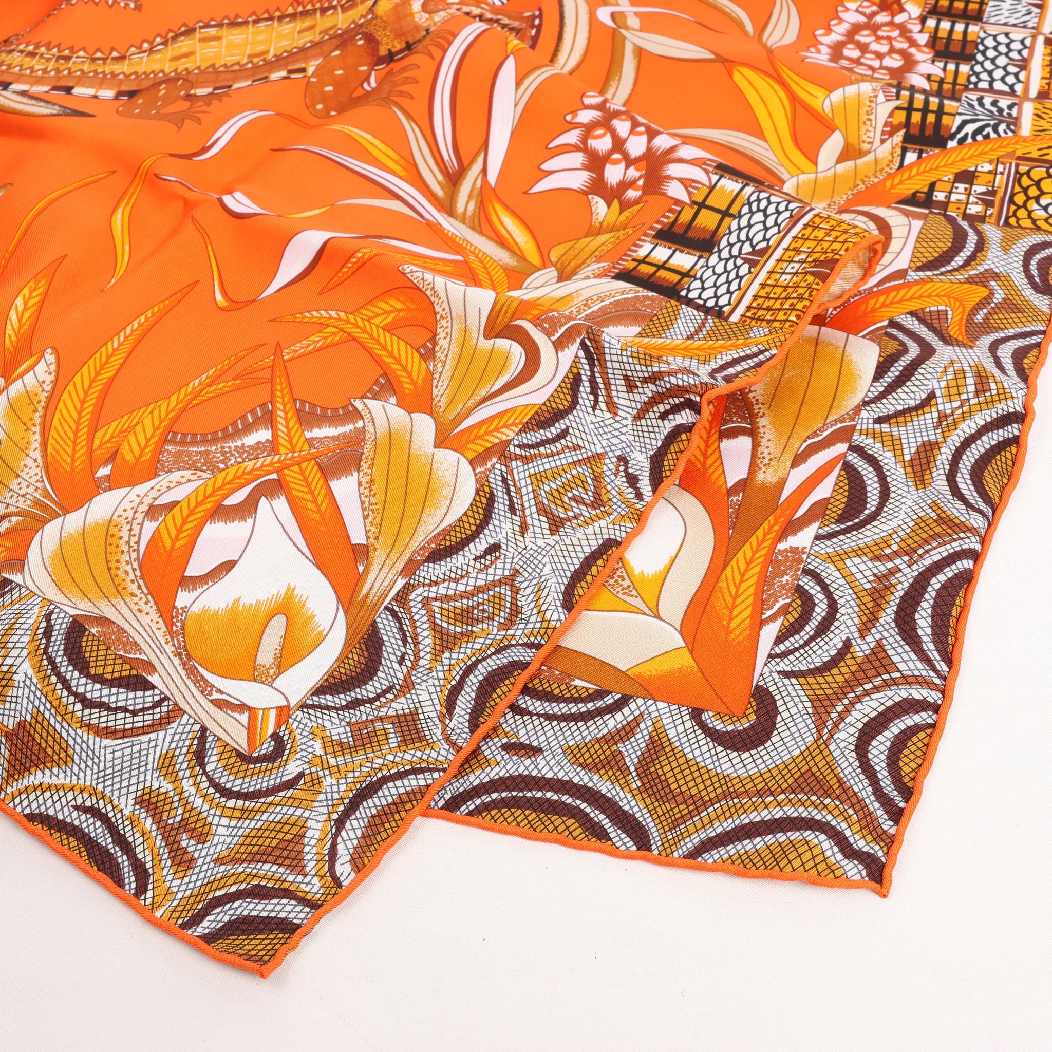 Hermès Carré 90 "LA MARCHE Du ZAMBEZE" Silk handkerchief in Orange