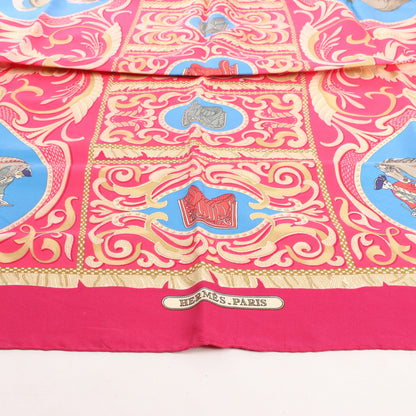 Hermès Carré 90 „LA PRESENTATION“ Seidentaschentuch in Burgunderrot