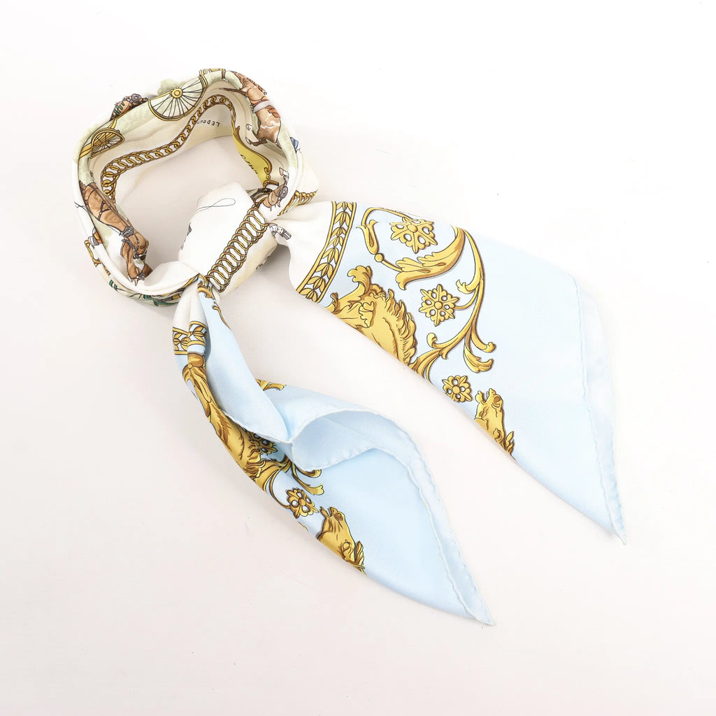 Hermès Carré 90 "LA PROMENADE DE LONGCHAMPS" Silk handkerchief in Blue