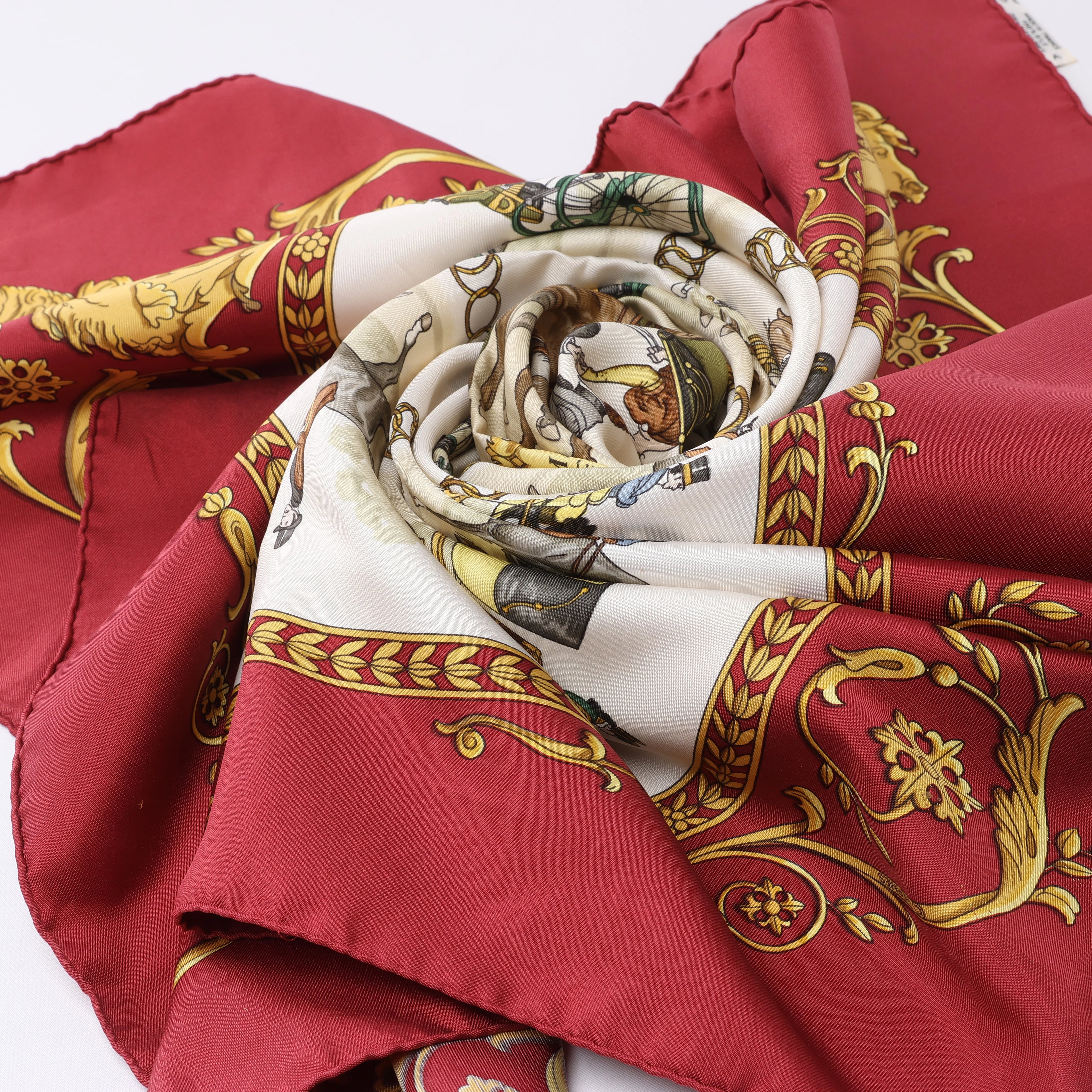 Hermès Carré 90 "LA PROMENADE DE LONGCHAMPS" Pañuelo 100% Seda Crudo