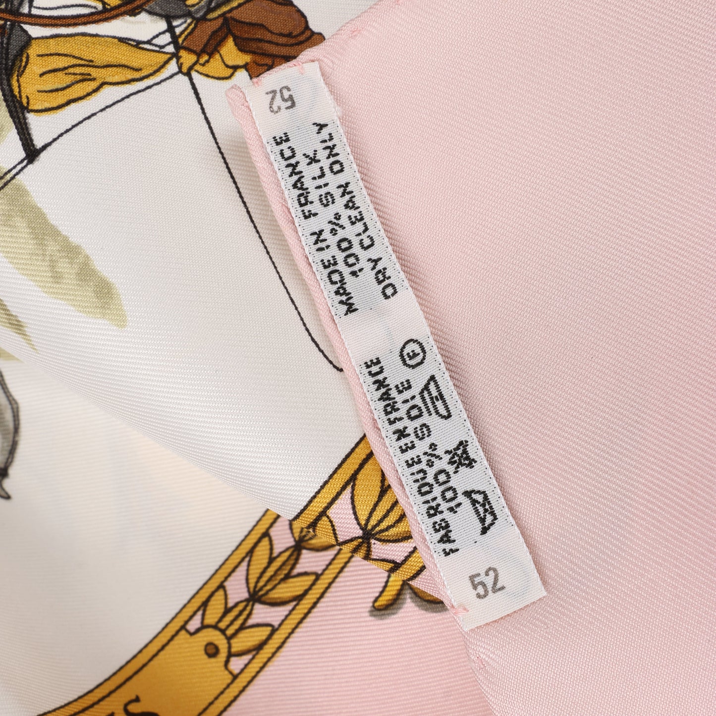 Hermès Carré 90 "LA PROMENADE DE LONGCHAMPS" Silk handkerchief in Pink