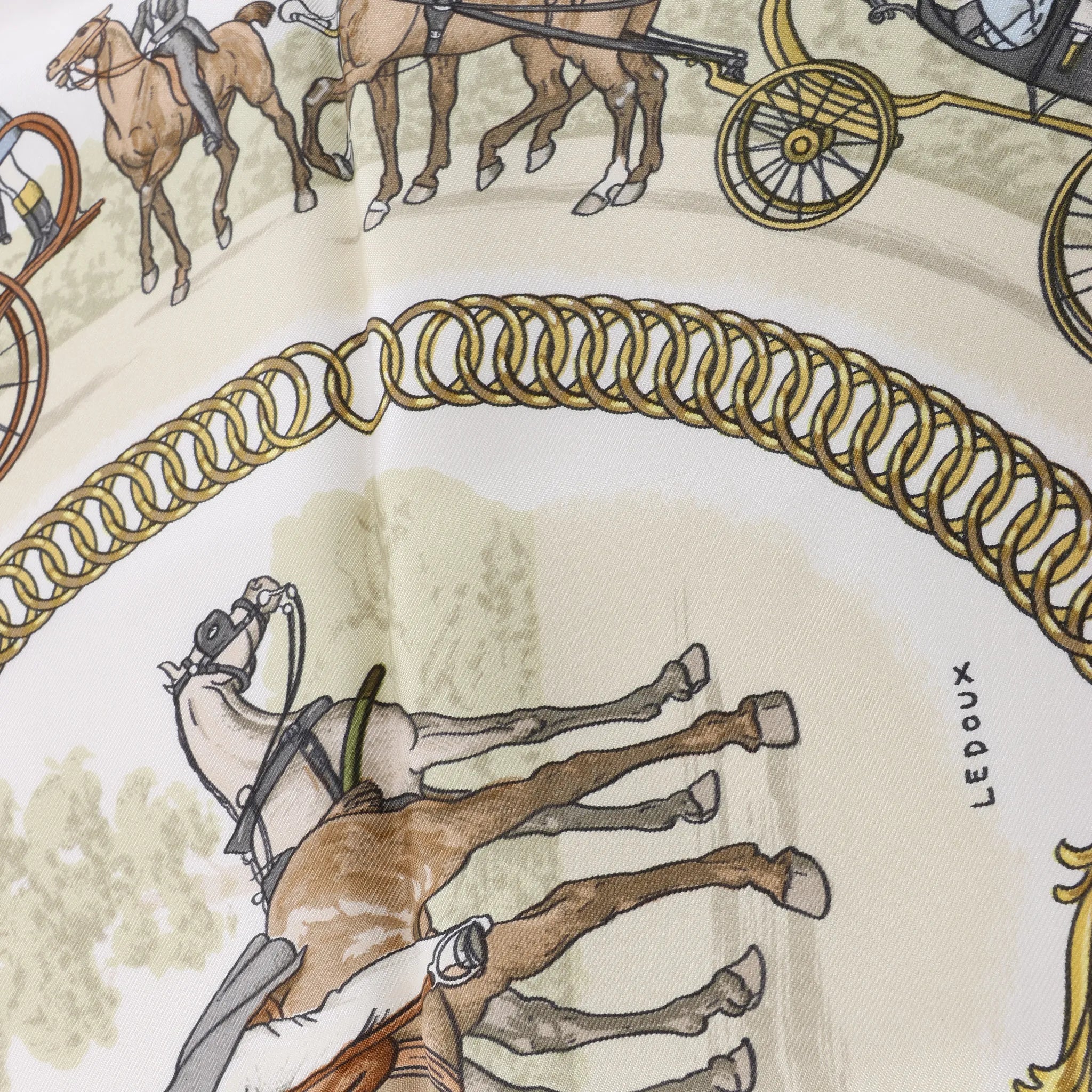 Hermès Carré 90 "LA PROMENADE DE LONGCHAMPS" Silk handkerchief in Pink