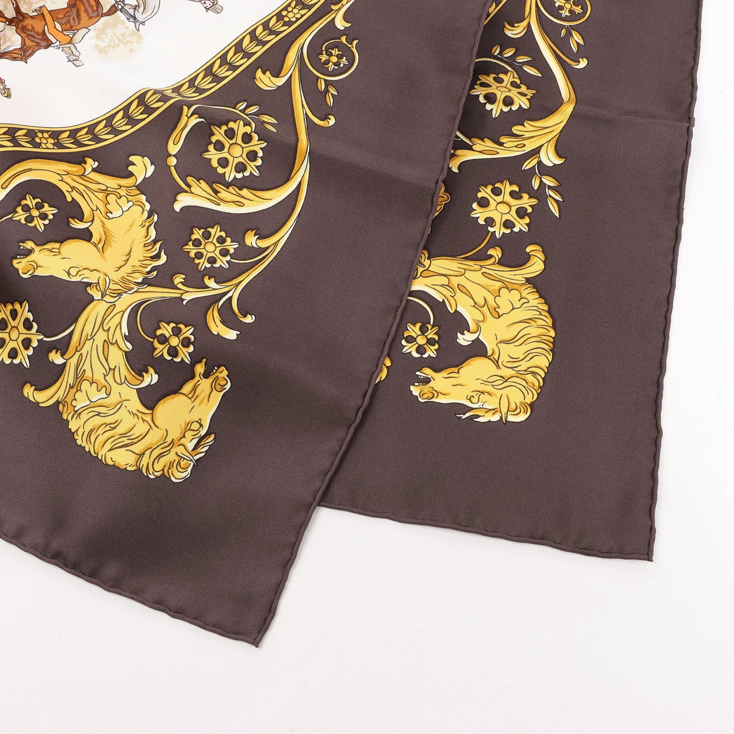 Hermès Carré 90 "LA PROMENADE DE LONGCHAMPS" Silk handkerchief in Brown