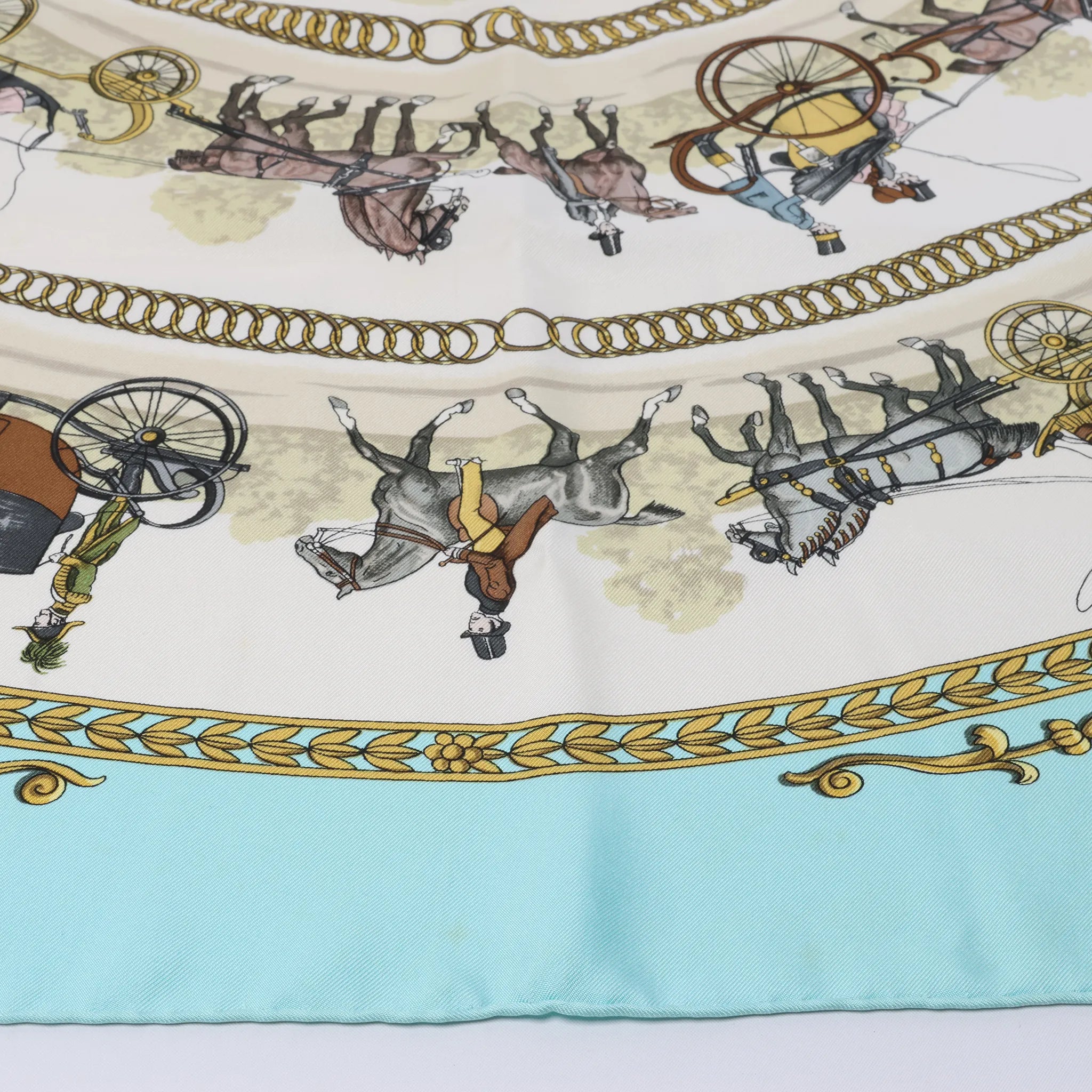 Hermès Carré 90 "LA PROMENADE DE LONGCHAMPS" Silk handkerchief in Blue