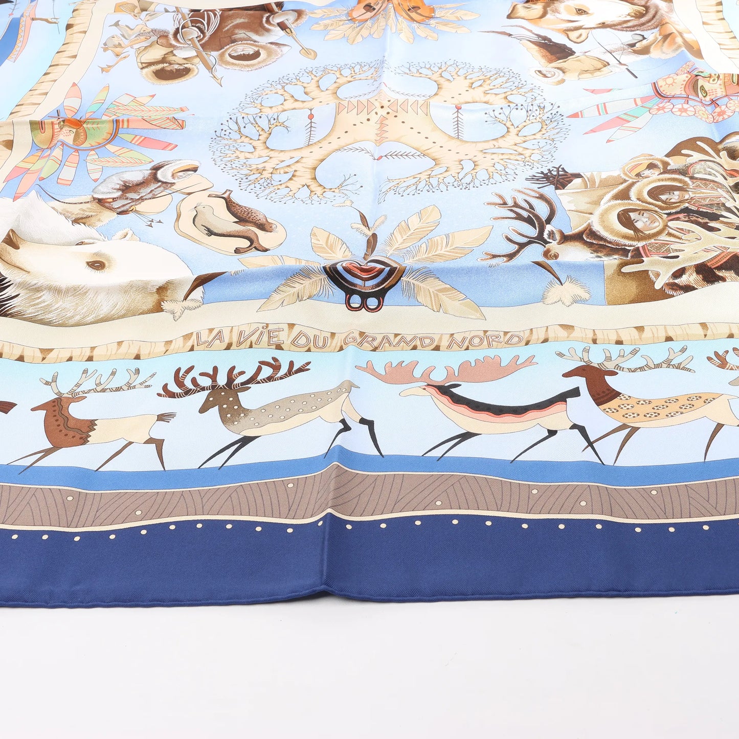 Hermès Carré 90 "LA VIE DU GRAND NORD" Silk handkerchief in Navy Blue