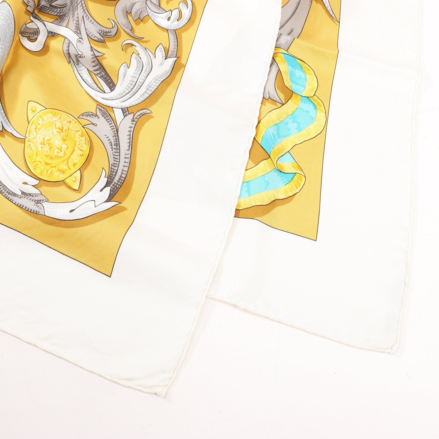 Hermes Carré 90 "LE MORS A LA CONETABLE" Silk handkerchief in Yellow