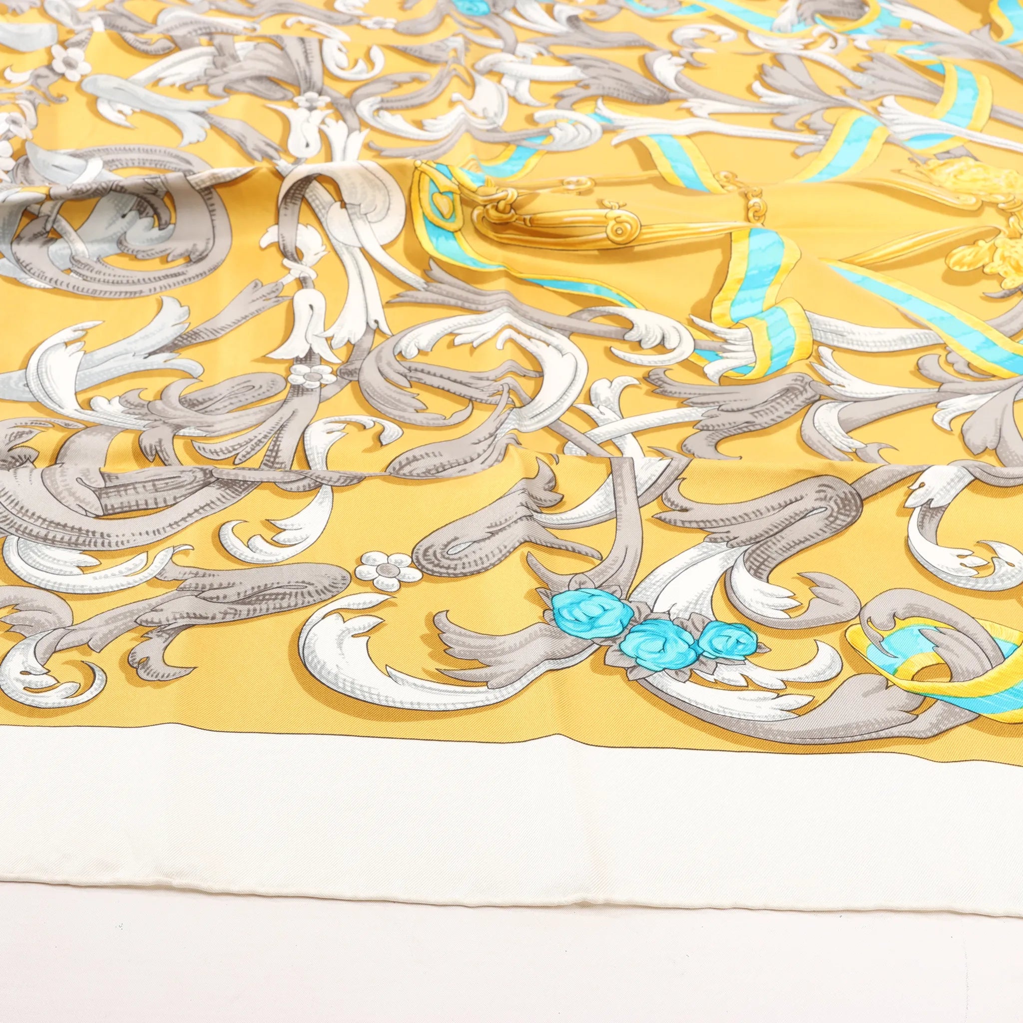 Hermes Carré 90 "LE MORS A LA CONETABLE" Silk handkerchief in Yellow